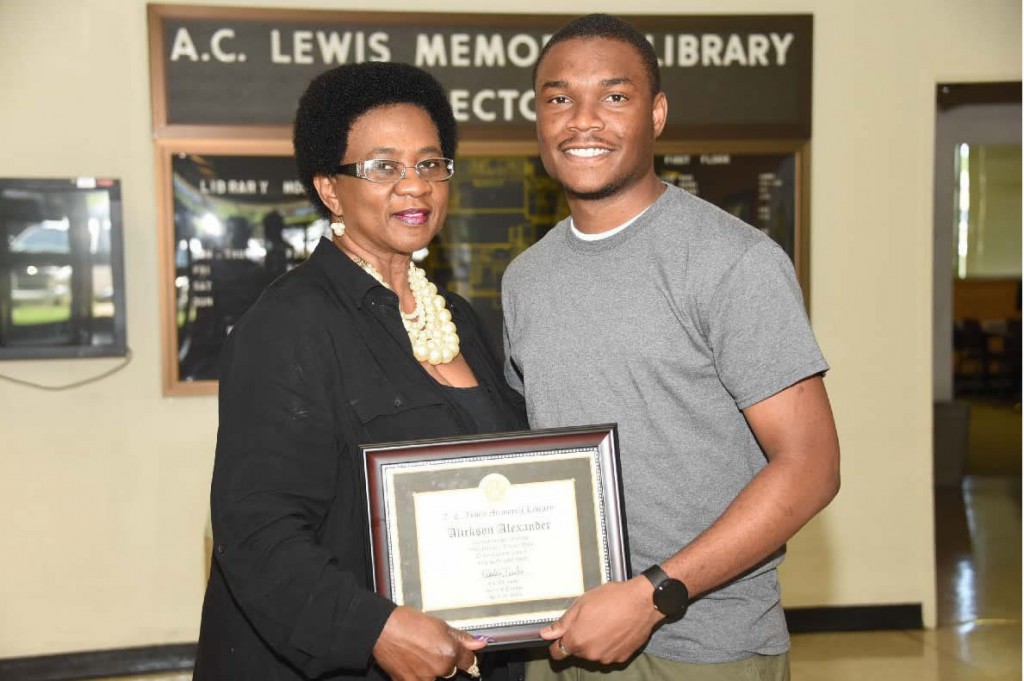 2016 Library Contest Winner Announcement – Grambling State News