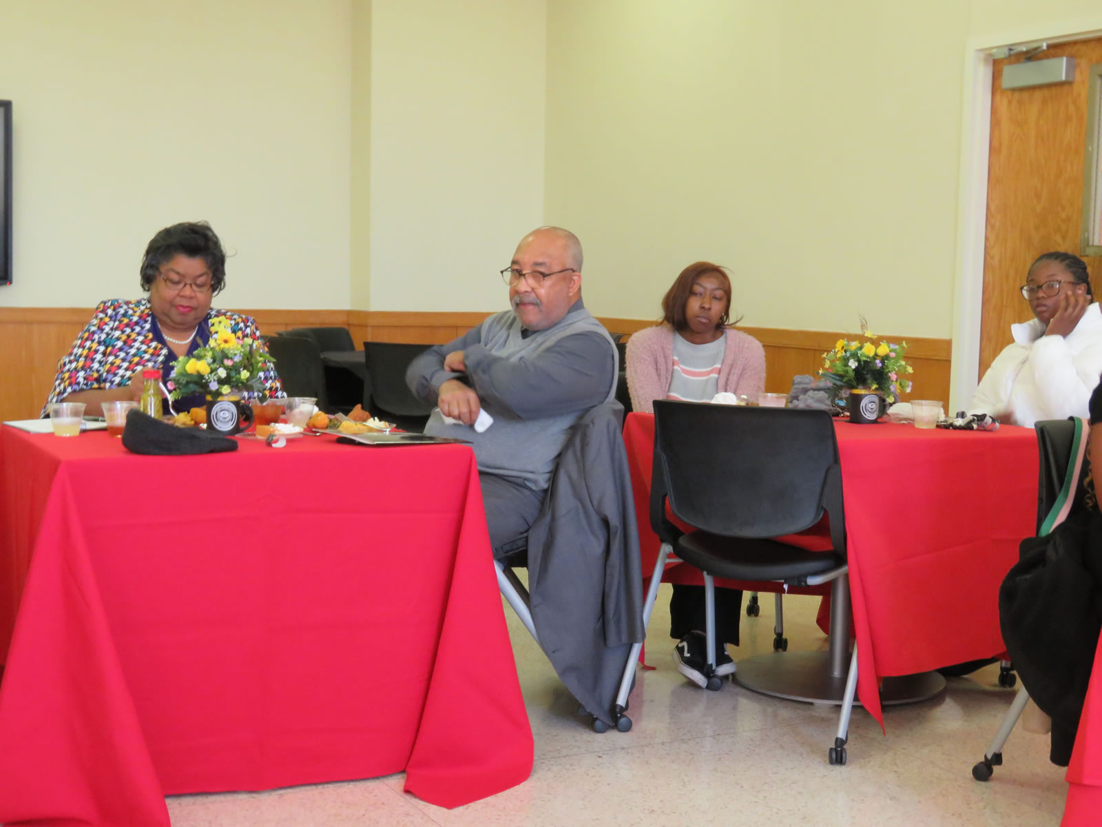 E.L. Cole Honors College Lunch and Learn - Photo 5